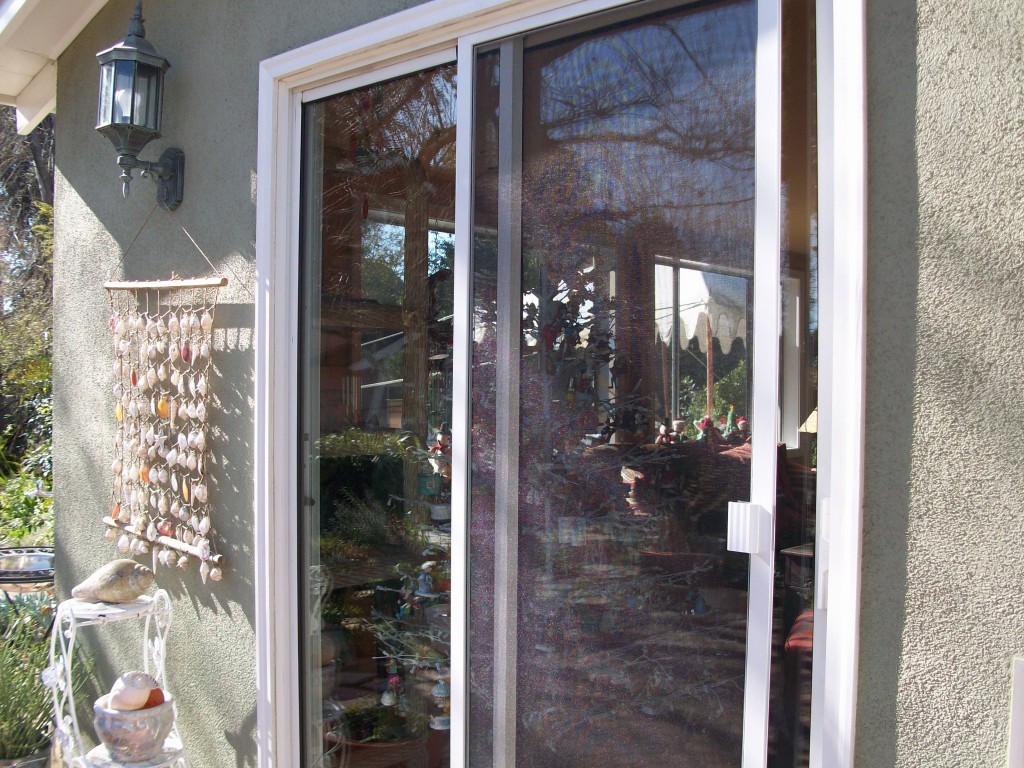Screen door installation in Northridge Retractable Screen Doors