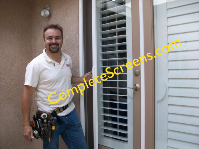 Professional and Licensed Window Screen Replacement Installer | Anaheim Retractable Screen Doors