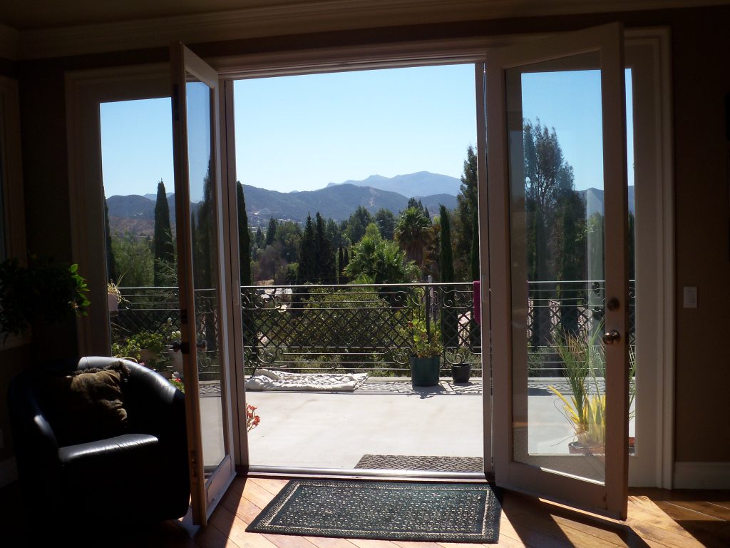 Retractable Screens Custom Made in Sherman Oaks