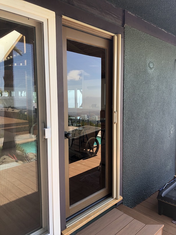 Single retractable exterior application | Every retractable screen door is designed and custom built to reflect each client’s personal wants and needs.